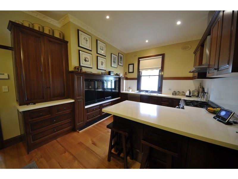 19 Peace Avenue, Warragul VIC 3820