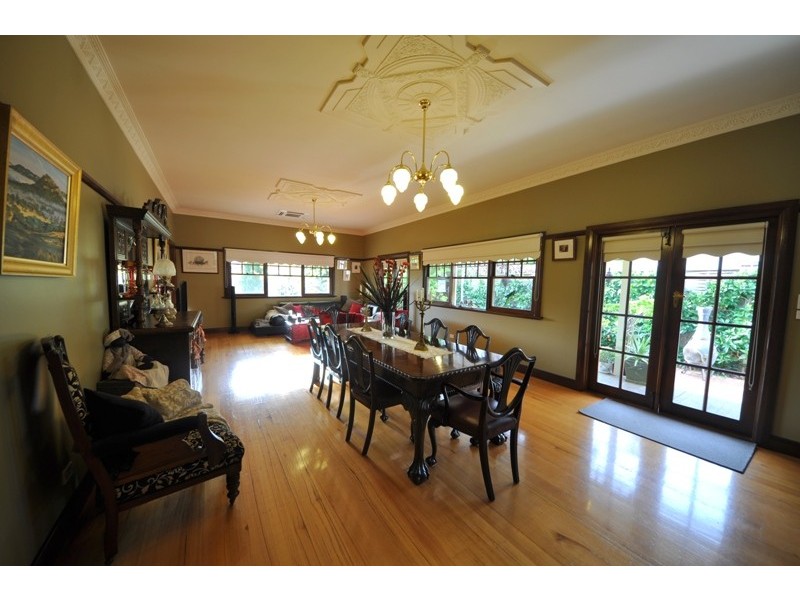 19 Peace Avenue, Warragul VIC 3820