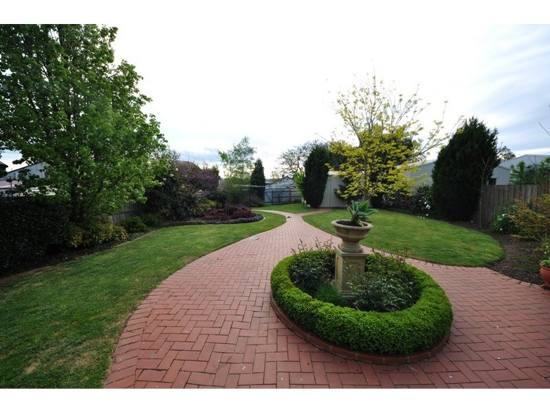 19 Peace Avenue, Warragul VIC 3820