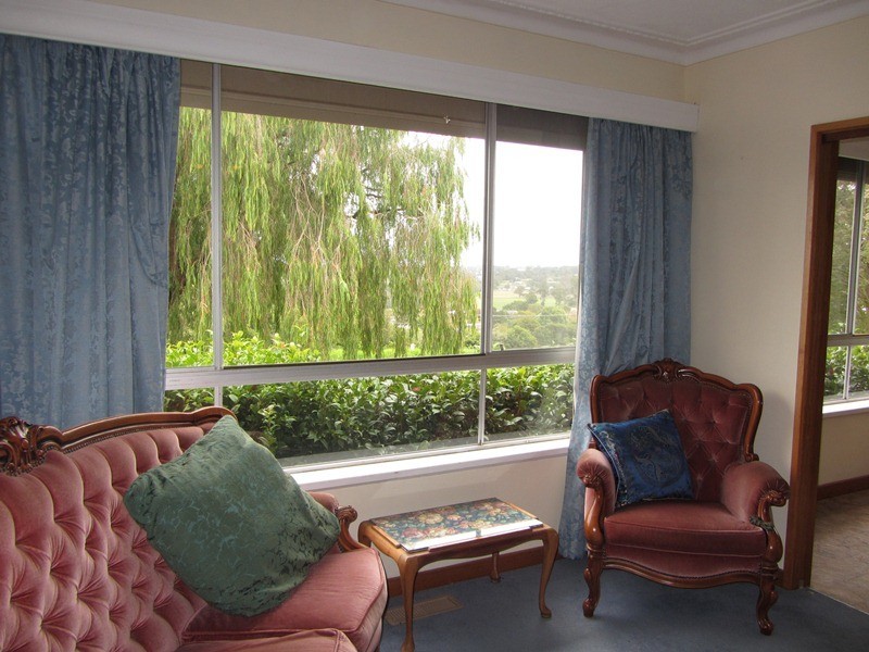 12 Francis Avenue, Drouin VIC 3818