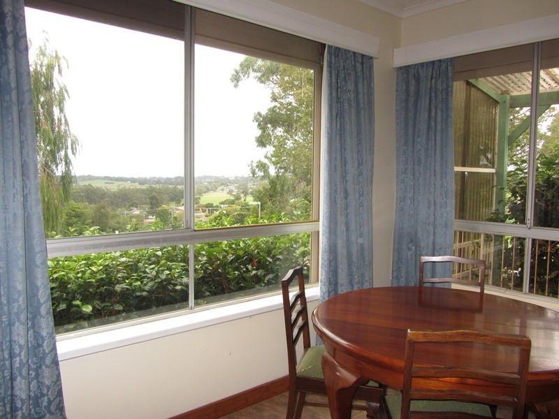 12 Francis Avenue, Drouin VIC 3818