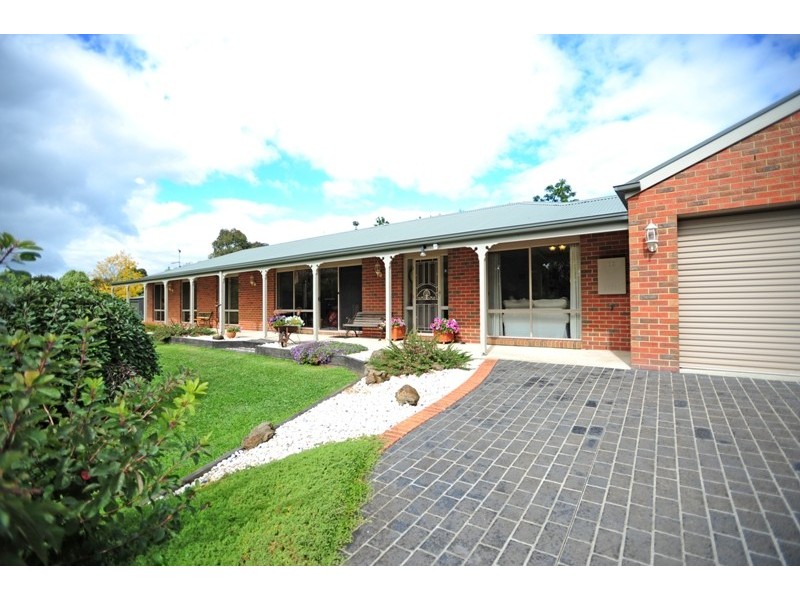 8 Camelot Court, Warragul VIC 3820