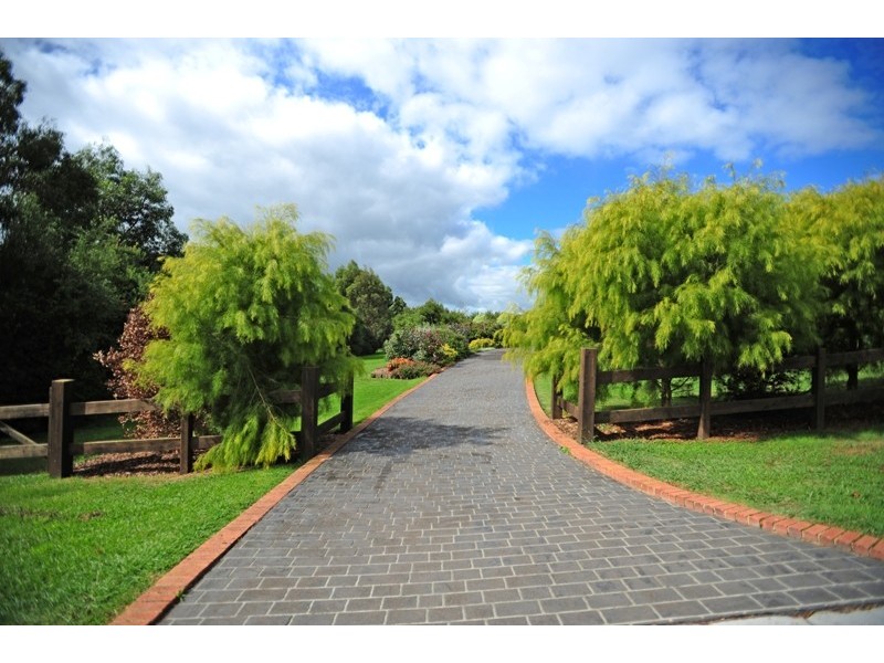 8 Camelot Court, Warragul VIC 3820