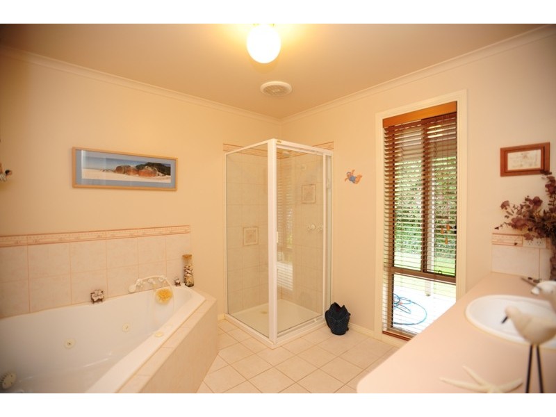 8 Camelot Court, Warragul VIC 3820
