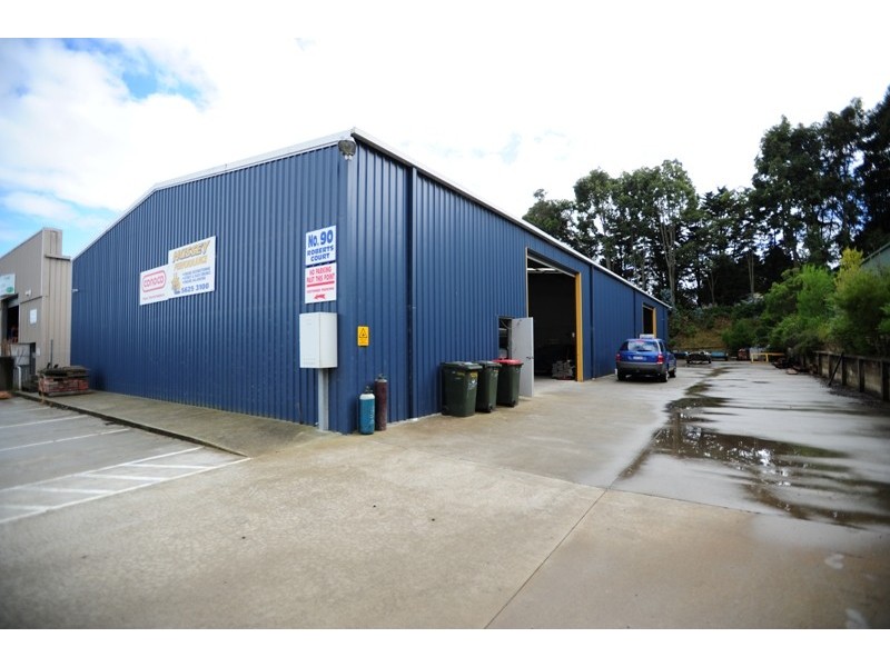 90 Roberts Court, Drouin VIC 3818