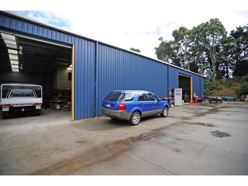 90 Roberts Court, Drouin VIC 3818