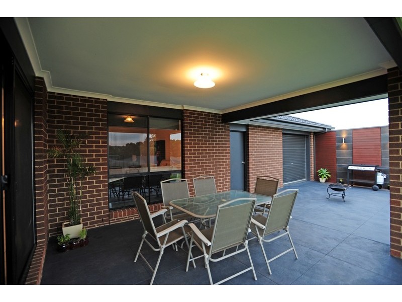 4 Leichardt Court, Warragul VIC 3820