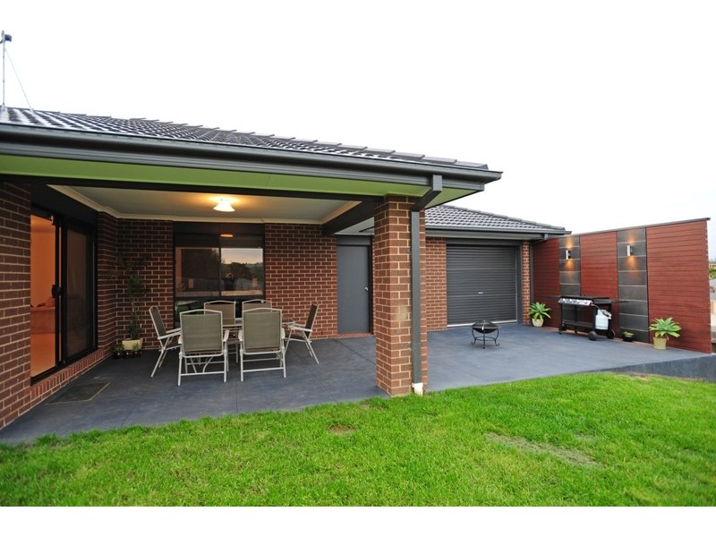 4 Leichardt Court, Warragul VIC 3820
