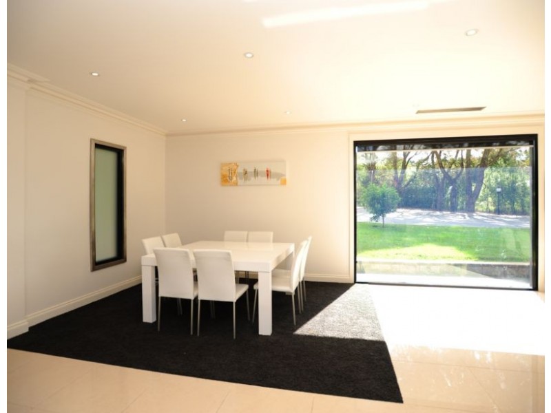 18 Dalmuir Court, Warragul VIC 3820