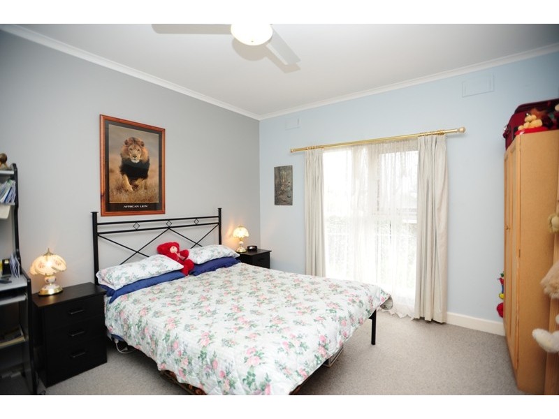 15 Hearn Street, Drouin VIC 3818