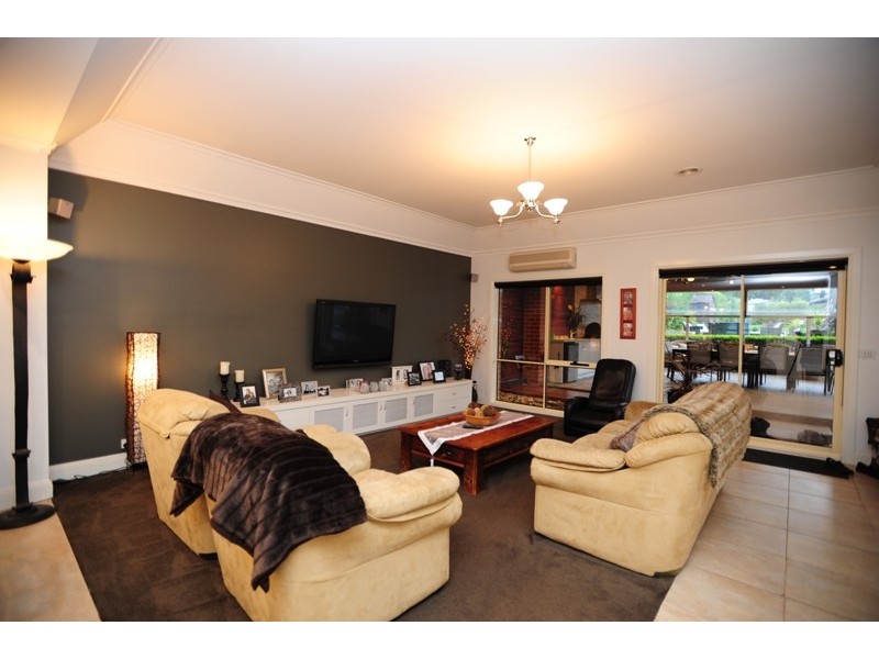 13 Normanby Street, Warragul VIC 3820