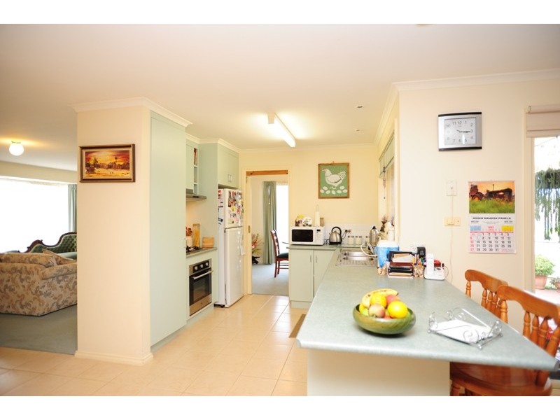 36 Outlook Drive, Drouin VIC 3818