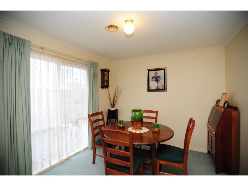 36 Outlook Drive, Drouin VIC 3818