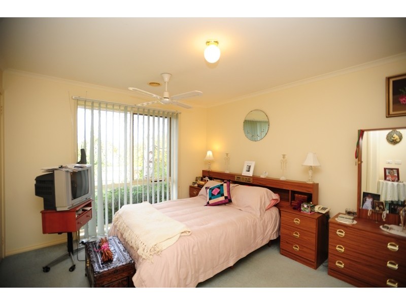 36 Outlook Drive, Drouin VIC 3818