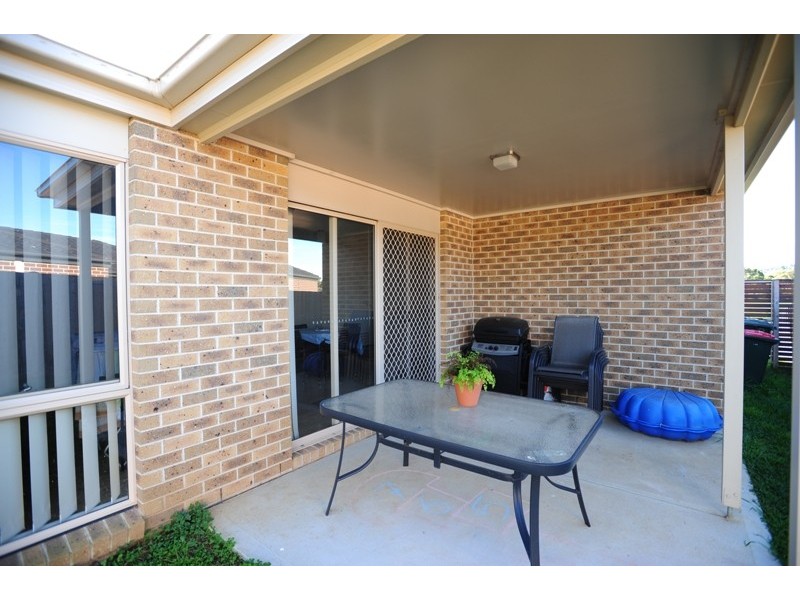 19 Harmon Drive, Drouin VIC 3818