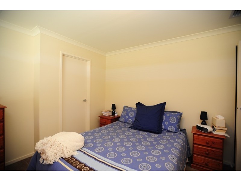 19 Harmon Drive, Drouin VIC 3818