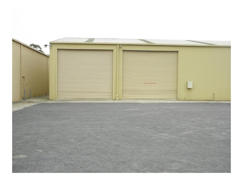 1/65 Roberts Court, Drouin VIC 3818