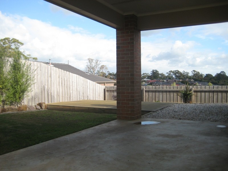 12 Eucalypt Court, Drouin VIC 3818
