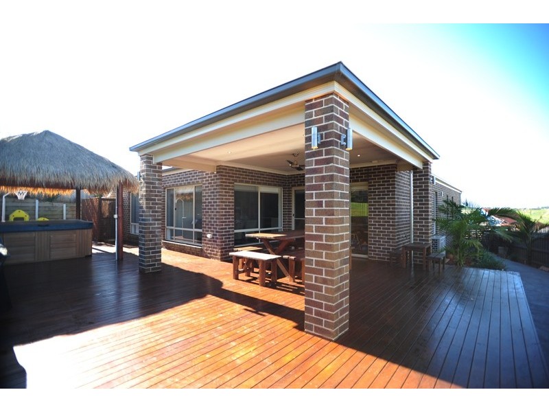 14 Cypress Court, Drouin VIC 3818
