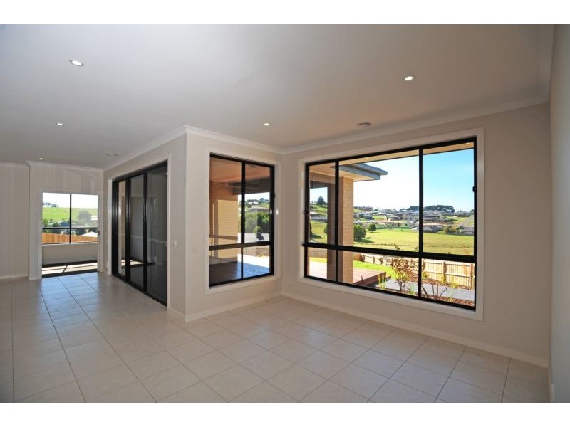 13 Paulan Court, Warragul VIC 3820