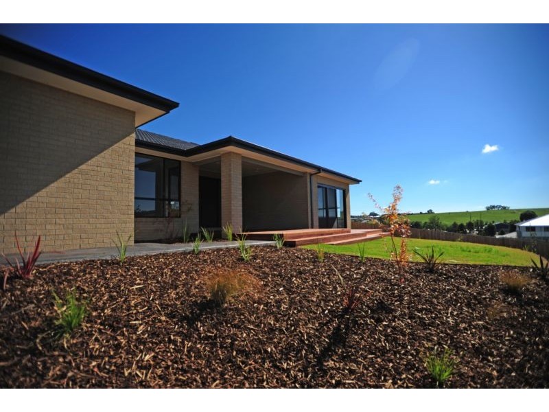 13 Paulan Court, Warragul VIC 3820