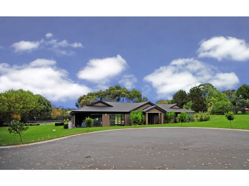18 Dalmuir Court, Warragul VIC 3820