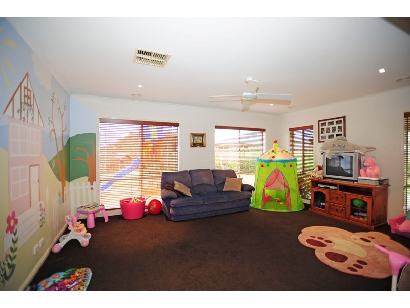 4 Alday Place, Warragul VIC 3820