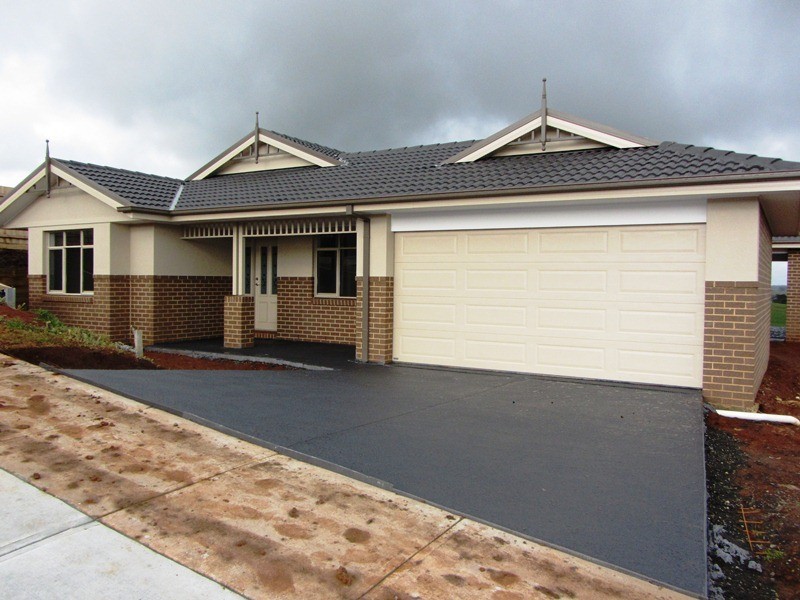 44 Kensington Square, Drouin VIC 3818