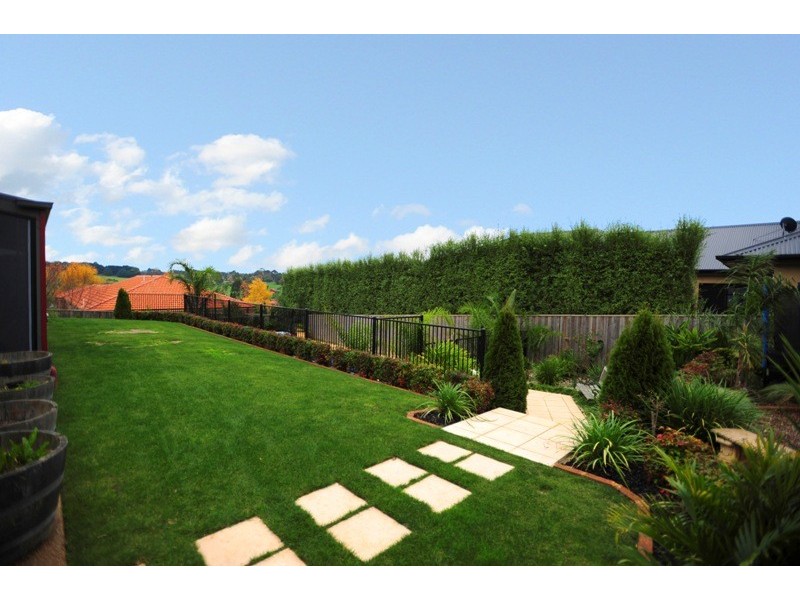 13 Arthurs Drive, Warragul VIC 3820