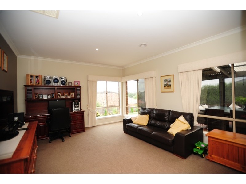 13 Arthurs Drive, Warragul VIC 3820