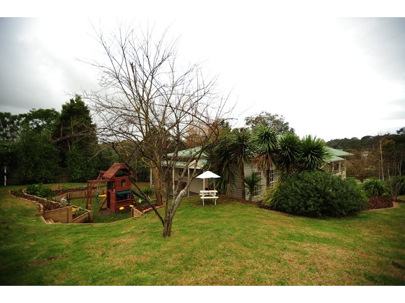 4 James Court, Drouin VIC 3818