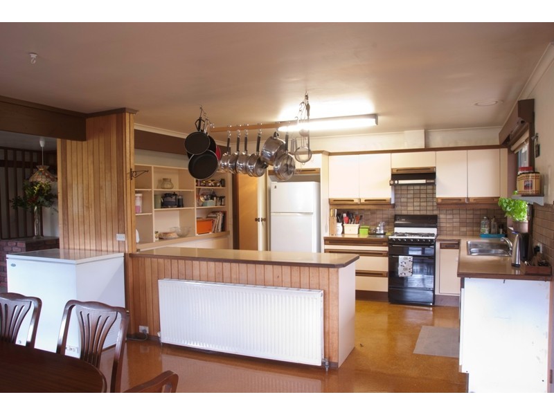 .100 Gunn Road, Crossover VIC 3821