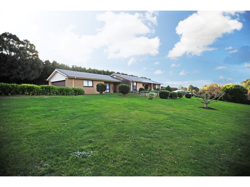 2 Warraview Close, Warragul VIC 3820