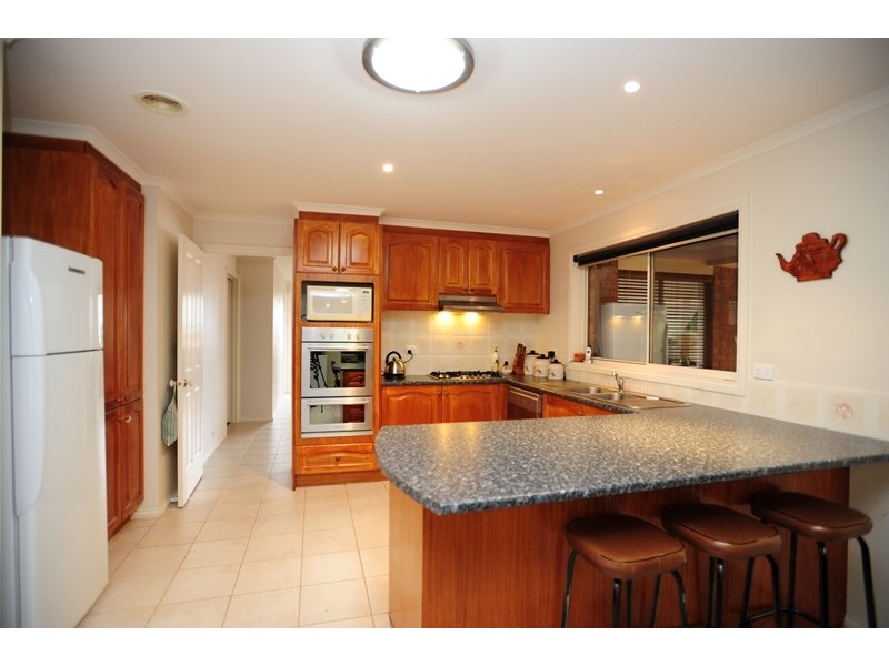 6 Dallas Court, Warragul VIC 3820
