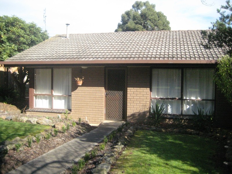 1/24 Toorak Avenue, Warragul VIC 3820