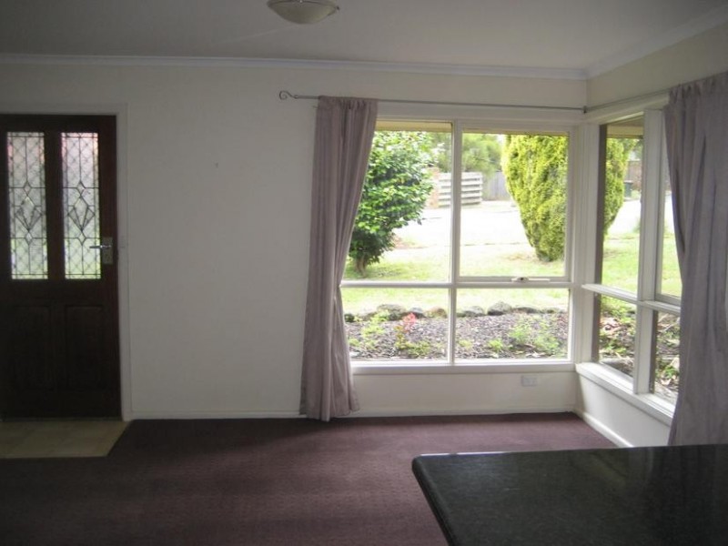 1/24 Toorak Avenue, Warragul VIC 3820