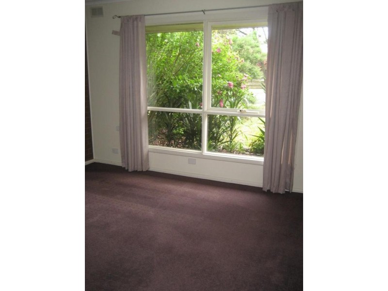 1/24 Toorak Avenue, Warragul VIC 3820