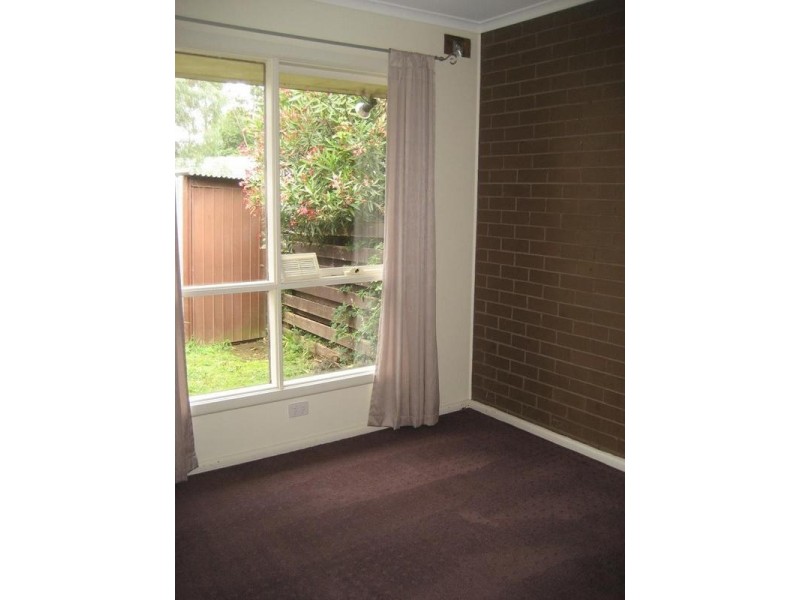 1/24 Toorak Avenue, Warragul VIC 3820