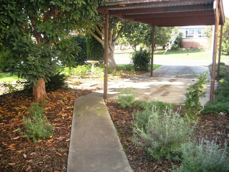 1/24 Toorak Avenue, Warragul VIC 3820