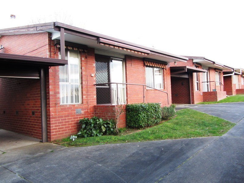 2/4 Caton Street, Warragul VIC 3820