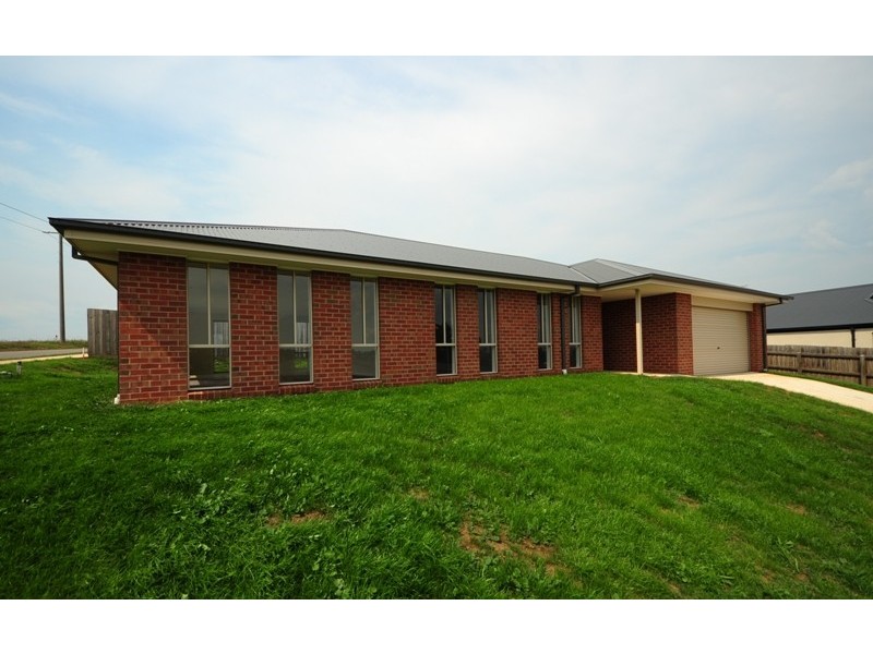 51 Steward Street, Warragul VIC 3820