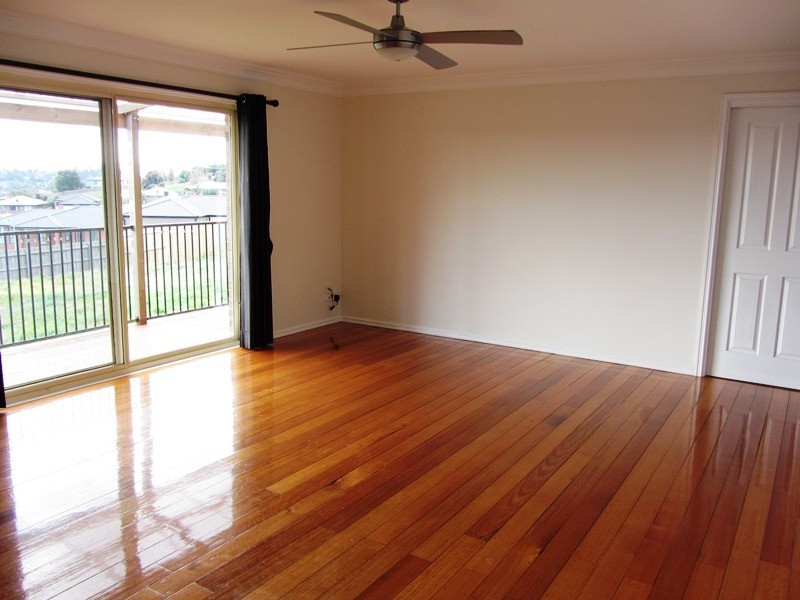 6 Summerhill Boulevard, Drouin VIC 3818