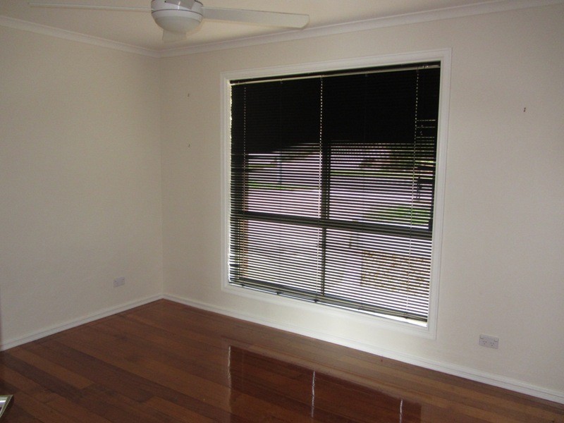 6 Summerhill Boulevard, Drouin VIC 3818