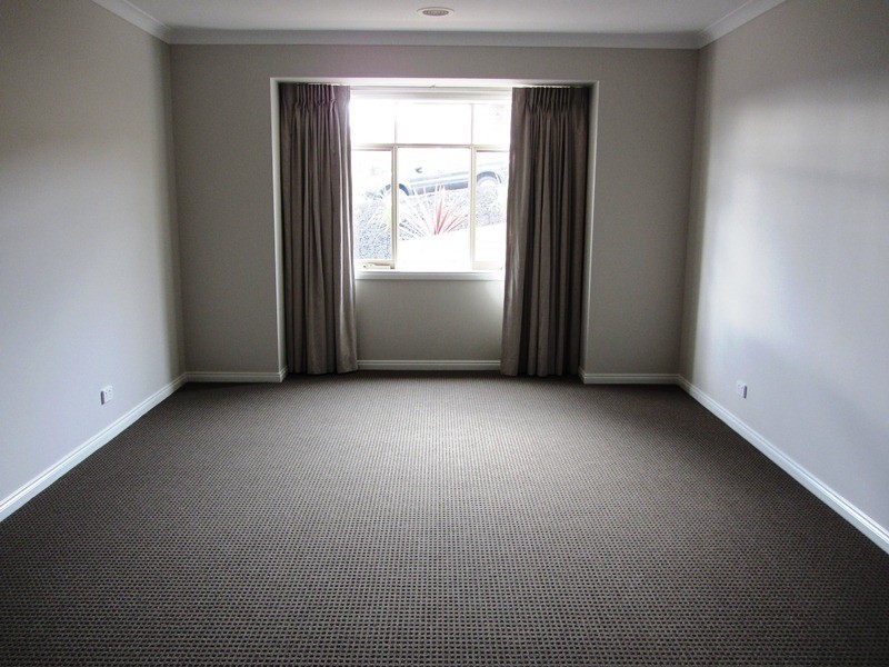 44 Kensington Square, Drouin VIC 3818