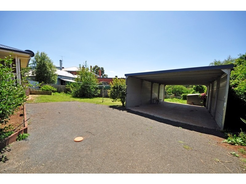 4 Main South Road, Drouin VIC 3818
