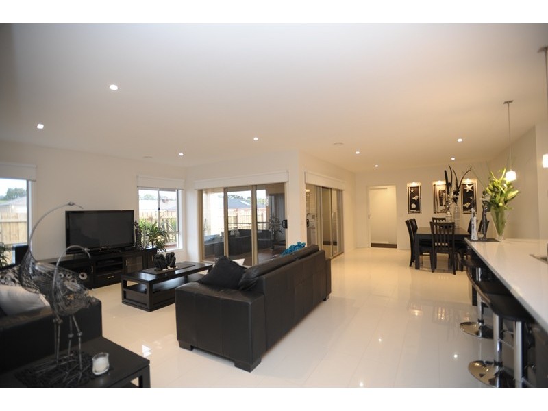 1 Wordsworth Court, Drouin VIC 3818