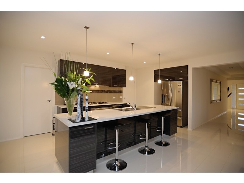 1 Wordsworth Court, Drouin VIC 3818