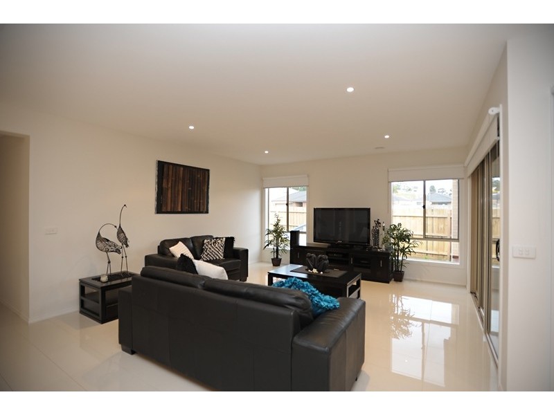 1 Wordsworth Court, Drouin VIC 3818