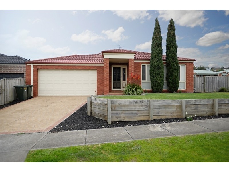 16 Hamilton Drive, Warragul VIC 3820