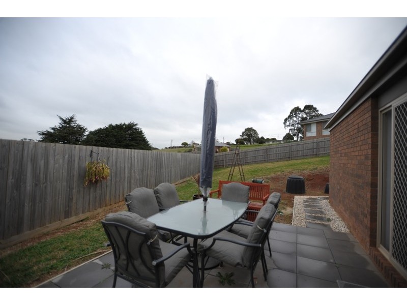 13 Vivian Court, Drouin VIC 3818